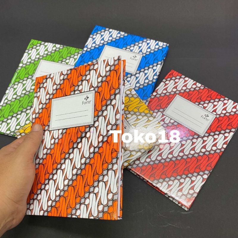 

Ay00! 1 Pak Buku Hard Cover Quarto PAPERLINE 100 lembar(Isi 5 Buku)