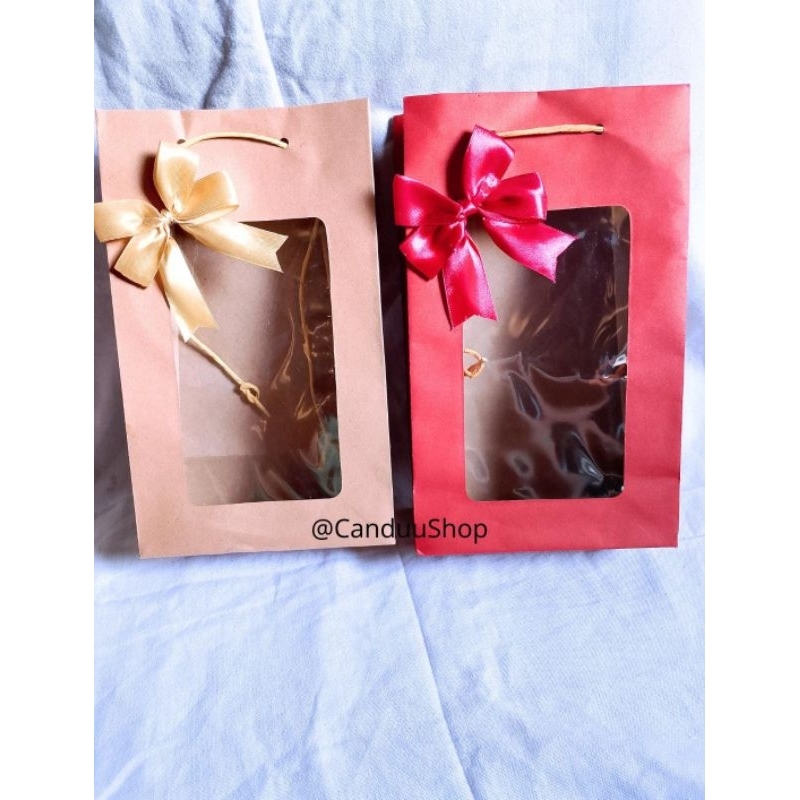 

Paper Bag Mika Souvenir Ulang Tahun