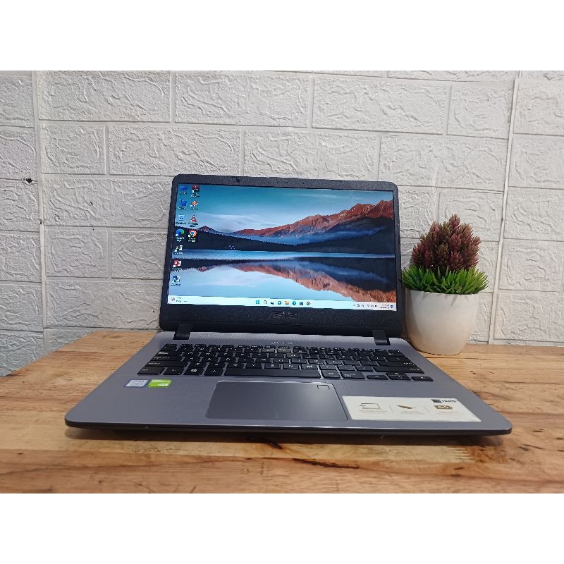 Laptop Asus Core i3.Laptop Asus X407U,Intel Core i3 Gen 7,Ram 4Gb,Ssd 256Gb
