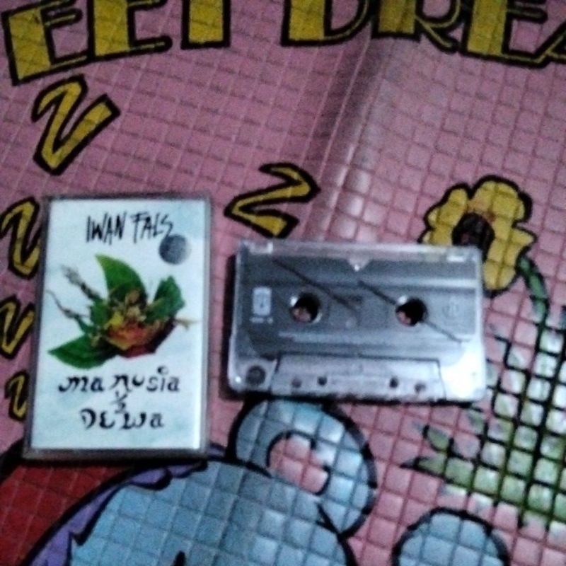KASET PITA,IWAN FALS, MANUSIA SETENGAH DEWA