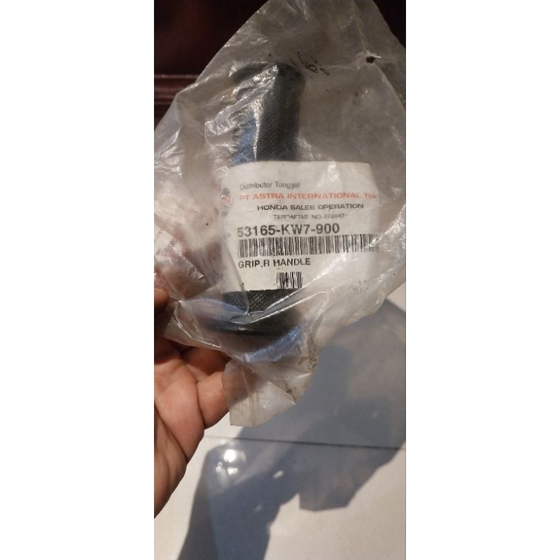 Karet hanpart gas atau Grip R handle untuk motor NSR 150 Part number 53165KW7900