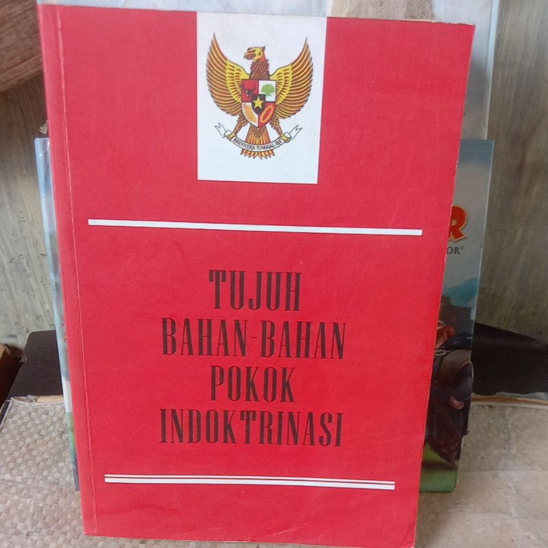 BUKU,TUJUH BAHAN BAHAN POKOK INDOKTRINASI