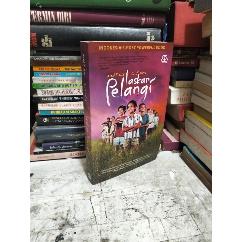 Novel LASKAR PELANGI by Andrea Hirata