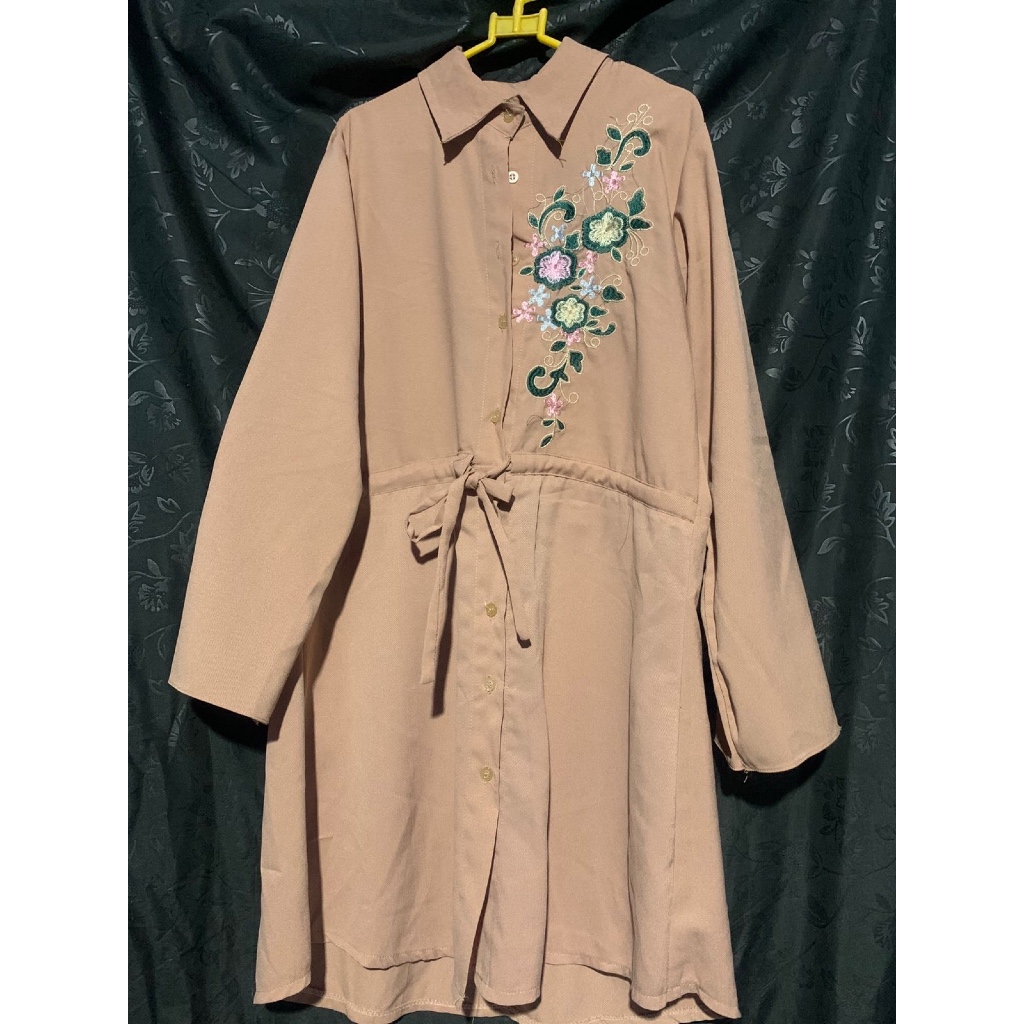 Tunik lengan panjang motif bunga