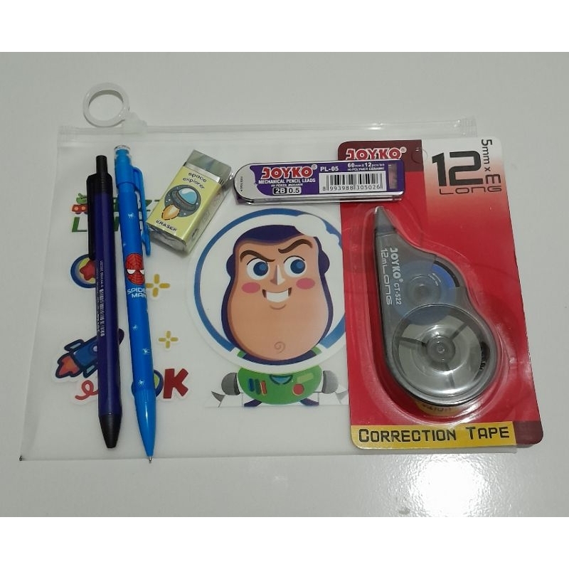 

Paket Alat Tulis [Pulpen, Pensil Mekanik, Isi Pensil Mekanik, Penghapus Fancy, dan Correction Tape - Zip Lock] - Cocok untuk Kado, Souvenir, Hadiah Lomba atau bingkisan