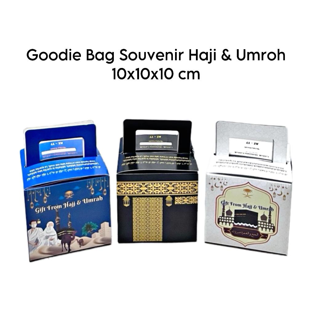

Goodie Bag Kotak/Paperbag/Tas kertas dus tenteng oleh-oleh souvenir Haji/Umroh 10x10 cm