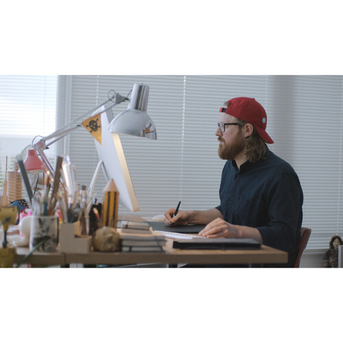 Wacom Intuos Pro Creative Pen Tablet (Medium)