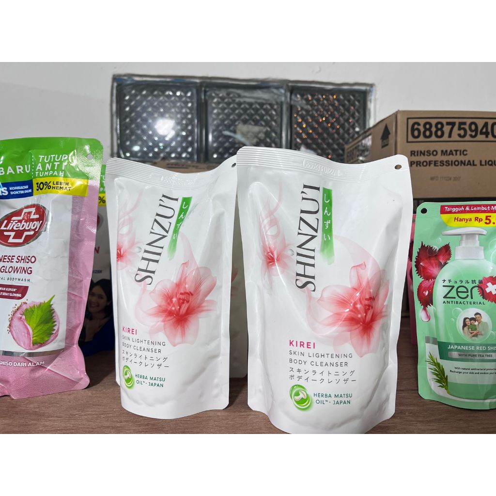 Shizuki Shinzu Kirei Skin Lightening Body Cleanser Japanese Red Shiso Oil - Japan