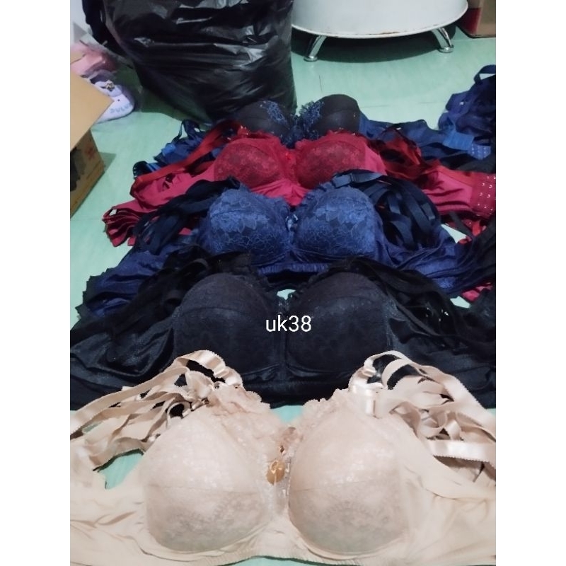 BRA BH BUSA RENDA ukuran 38 BB 70-75 40.0.00 2 picis
