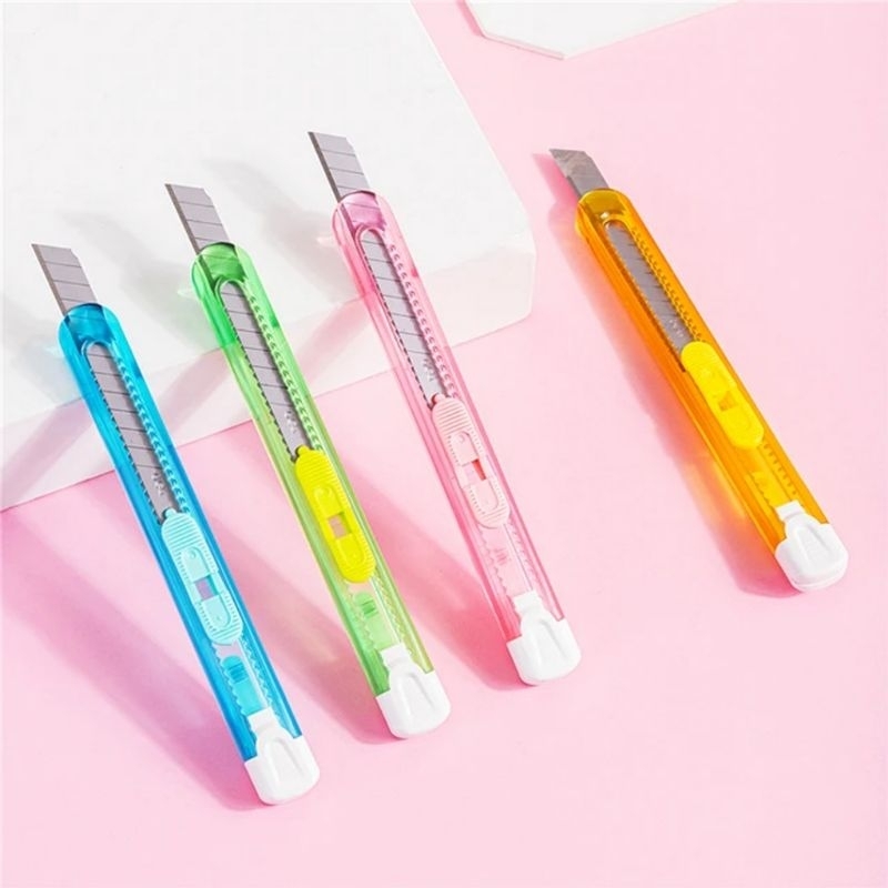 

Deli cutter Knife Mini cutter Deli 2054 / Cutter Deli / Pemotong Deli/ Cutter 2054