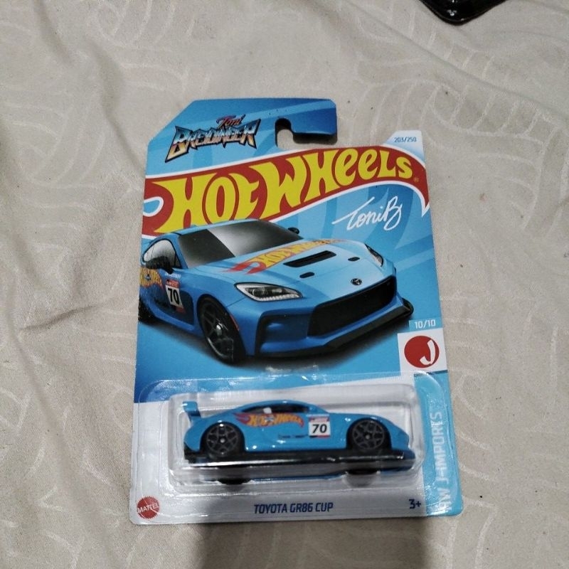 Hot wheels toyota gr86 cup biru
