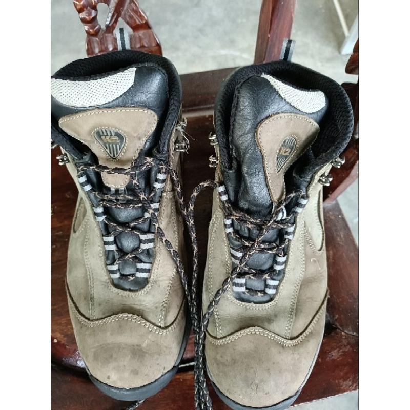 sepatu outdoor K2 goretex second