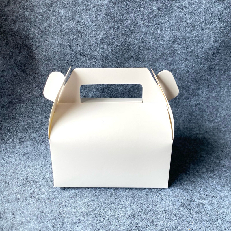 

GABLE BOX / GIFT PACK / BOX HAMPERS IVORY PUTIH 14X10X14,5 CM