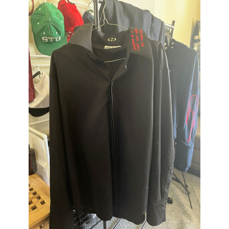 reude warren hue shirt