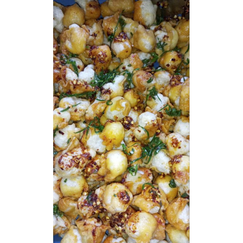 

cemilan bustik pedas