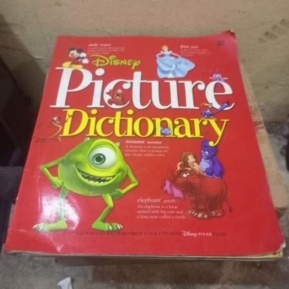 DISNEY PICTURE DICTIONARY
