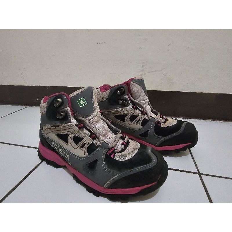Sepatu Gunung Hiking Consina Alpine