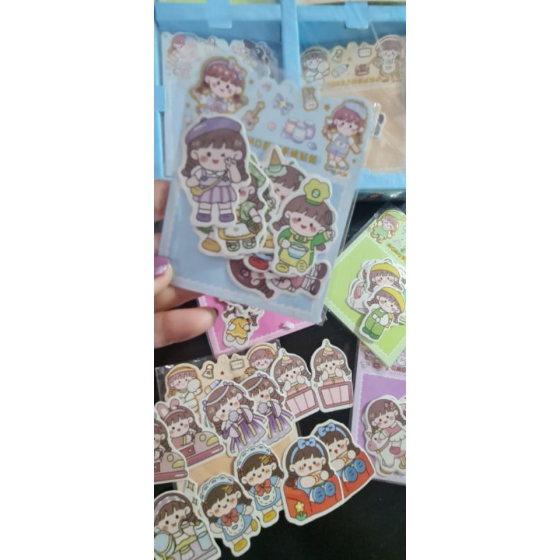 

Stiker momo lucu udh cutting isi 10pcs