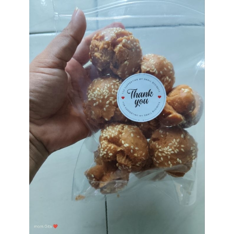 

kue ketawa per 1 KG
