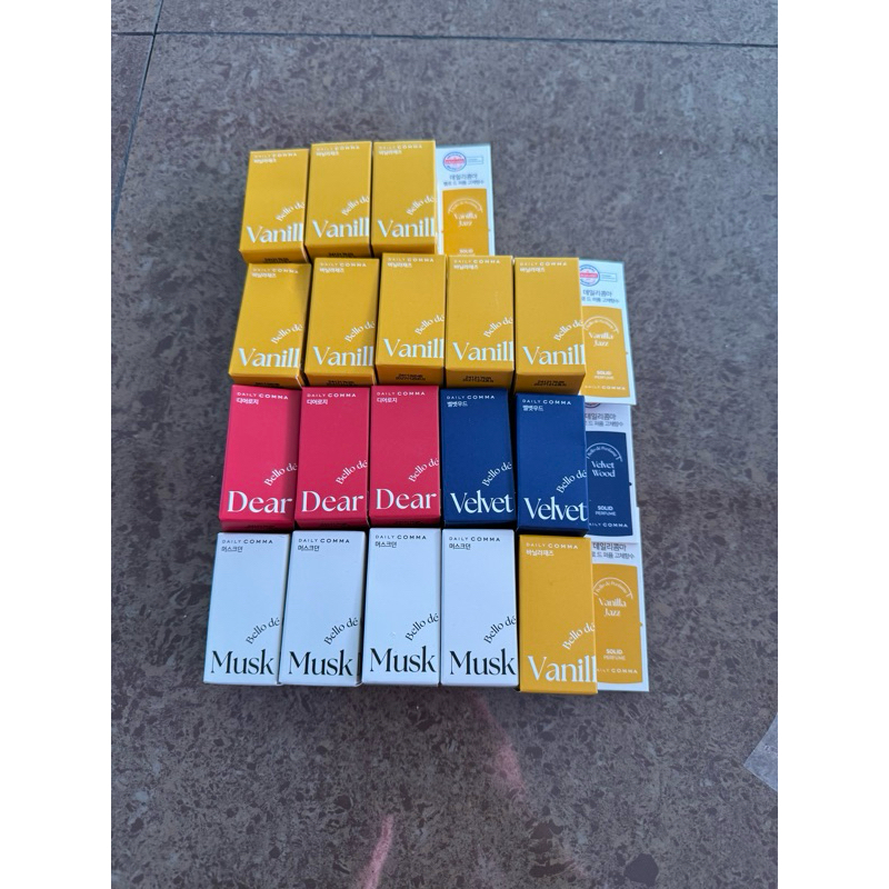 solid parfume daiso original 100%