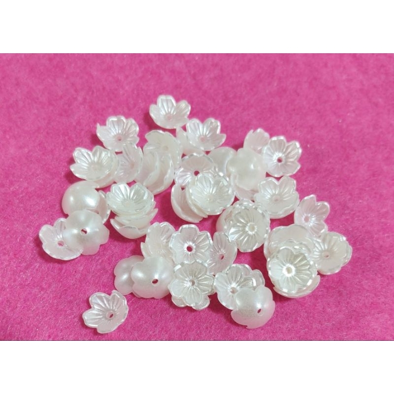 Kelopak Bunga Akrilik ukuran 1,2cm (harga/bungkus kecil)