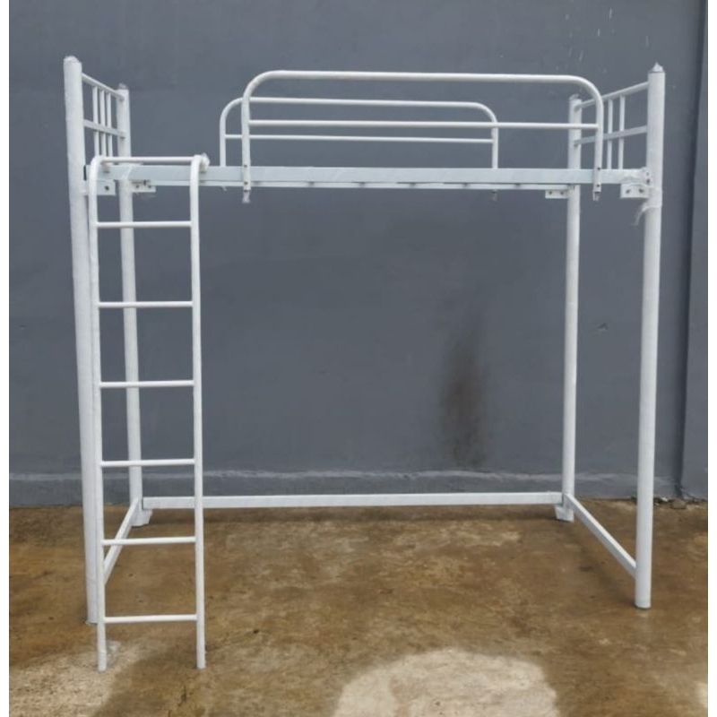 RANJANG SUSUN MEJA BELAJAR LUAR KOTA