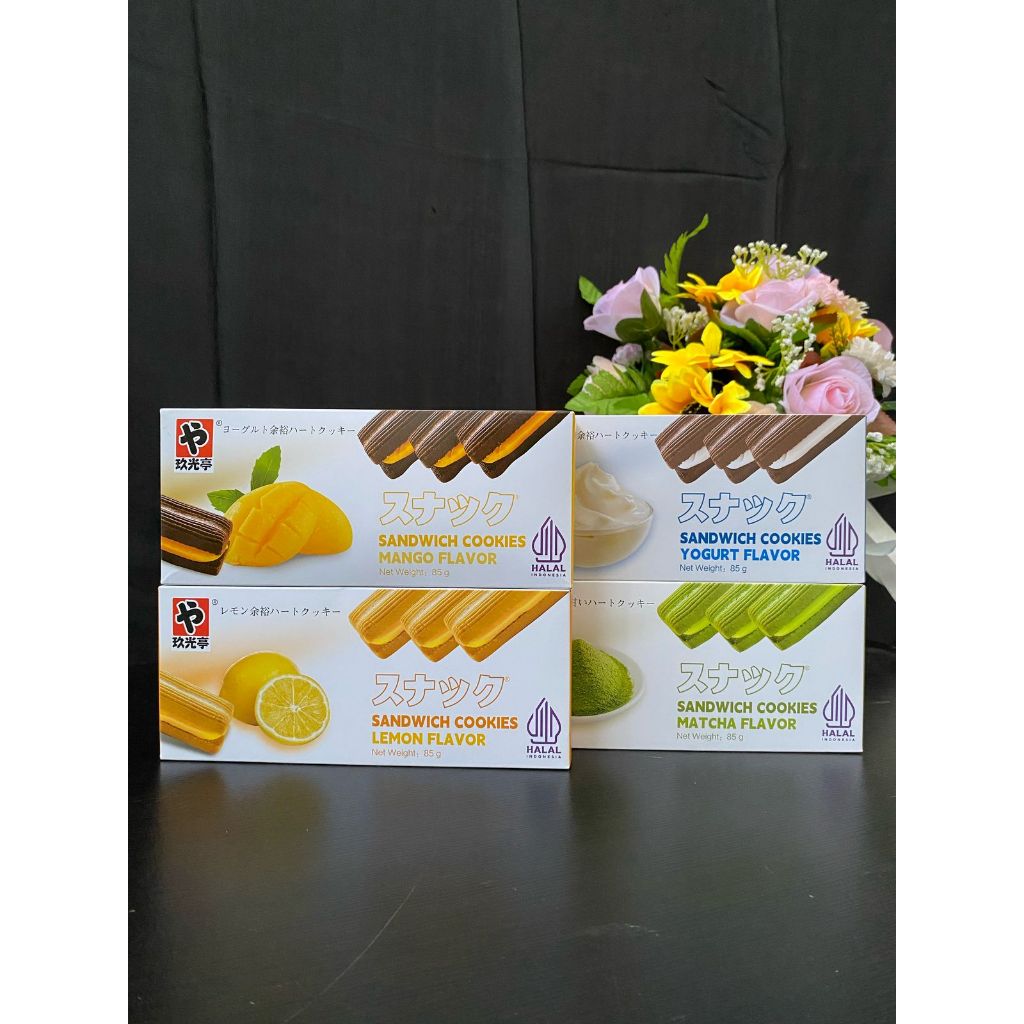 

New Flavour JGT Cocoa Cookies Sandwich Biskuit Snack Import 85g