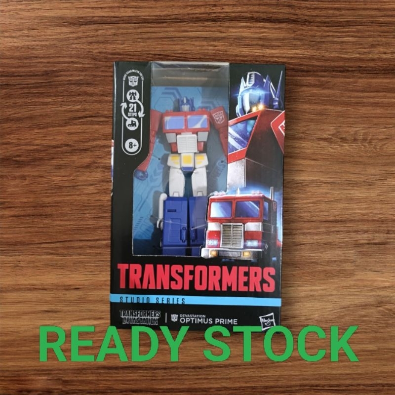 Transformers Studio Series Gamer Deluxe Class Optimus Prime Devastation