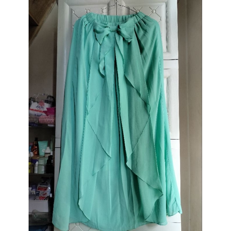 PRELOVED rok pita