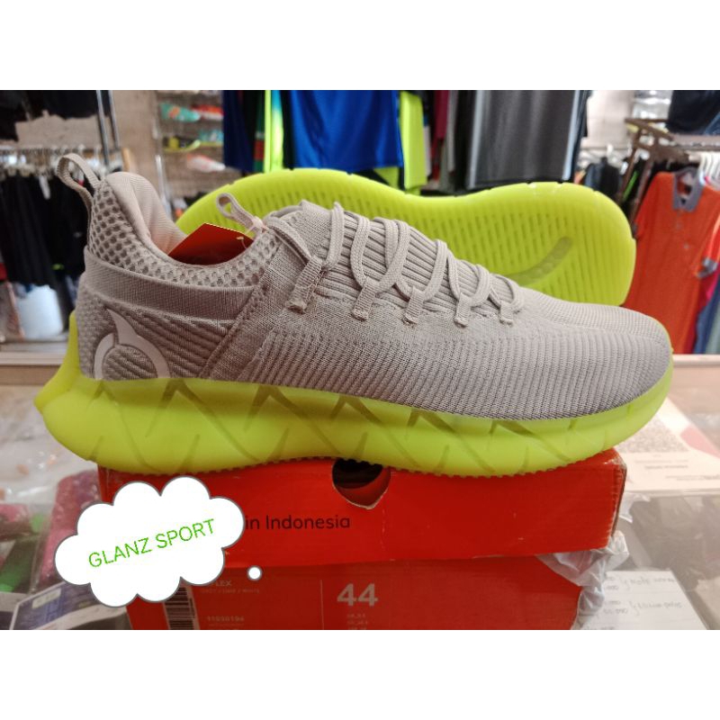 SEPATU RUNNING ORTUSEIGHT REFLEX RUNNING SEPATU LARI