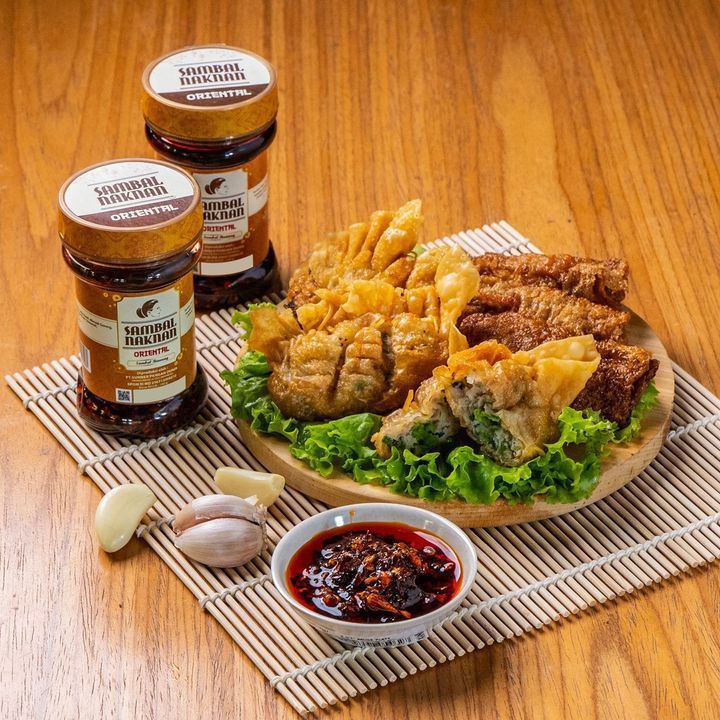 

SAMBAL NAKNAN ORIENTAL (CHILLI OIL ) • 140 gram