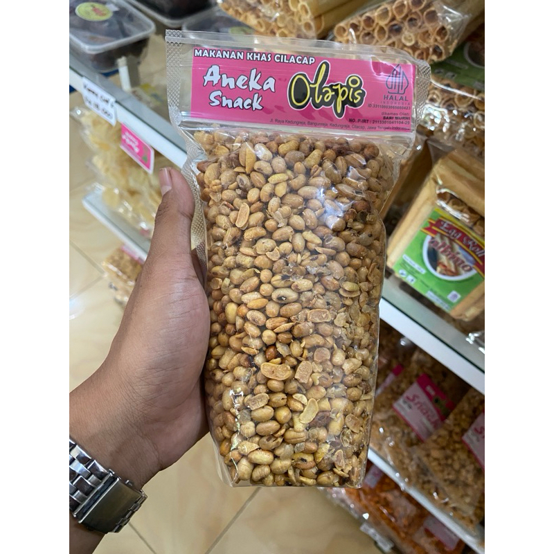

(Oleholeh.id) Kacang kedelai makanan khas Cilacap