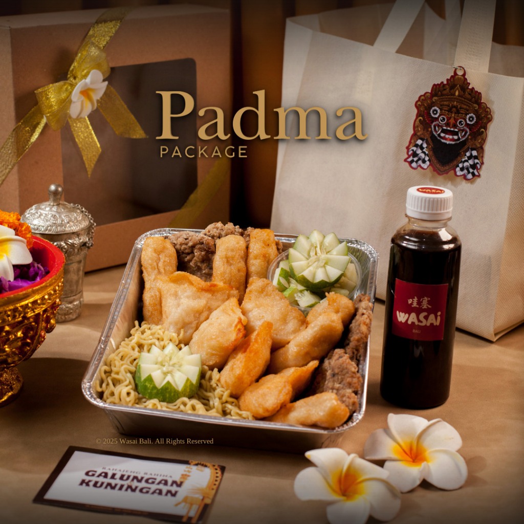 

[Hampers Galungan Kuningan] Pempek Tengiri isi 16 pcs - Lenjer / Kapal Selam / Kulit / Saos Cuko Premium Hari Raya Hindu Bali Gift Besek Hantaran Menu HOMEMADE WASAI BALI