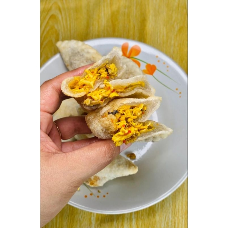 

Cireng Isi Ayam Suwir Pedas 1 Pack Isi 5