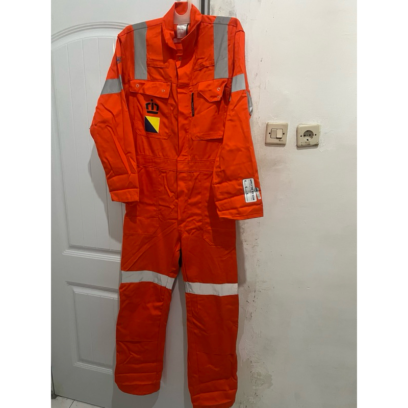 coverall / wearpack