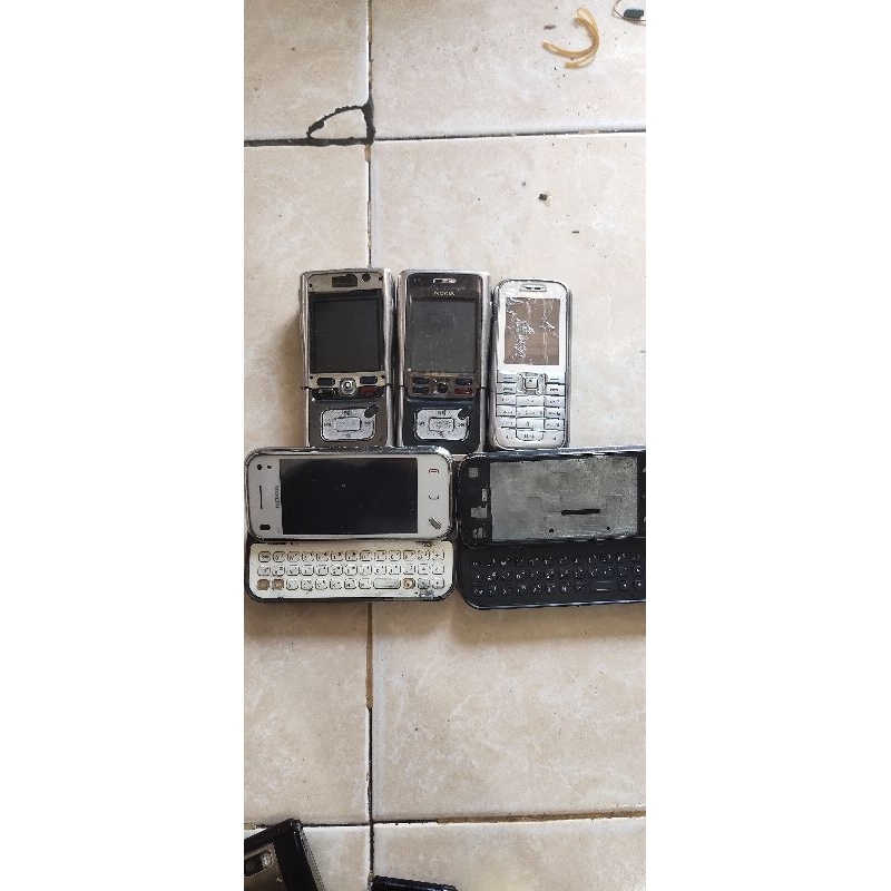 aksesoris, kesing..nokia n97 mini n91, e90 e63 e72 8800 7600 k800 k700 w902