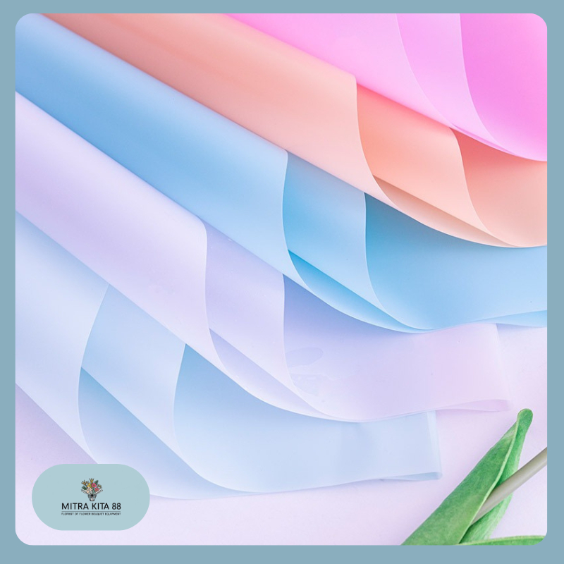 

Isi 20 LEMBAR Kertas Buket Bunga Bunga Polos Full Color Flower Wrapping Paper Varian Polos Full Color Cellophane Florist KB038