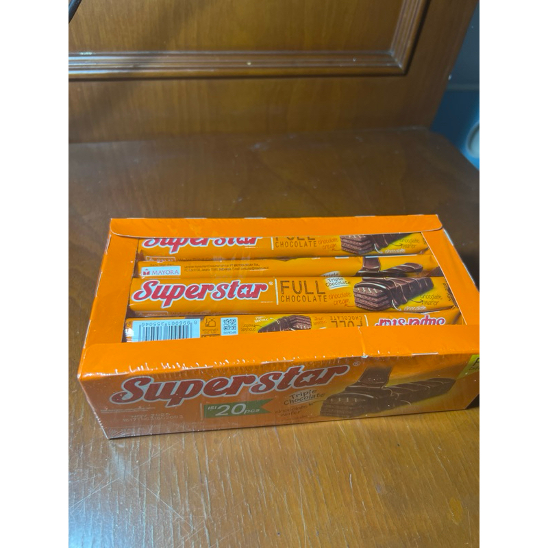 

Superstar Wafer Triple Chocolate isi 20pcs