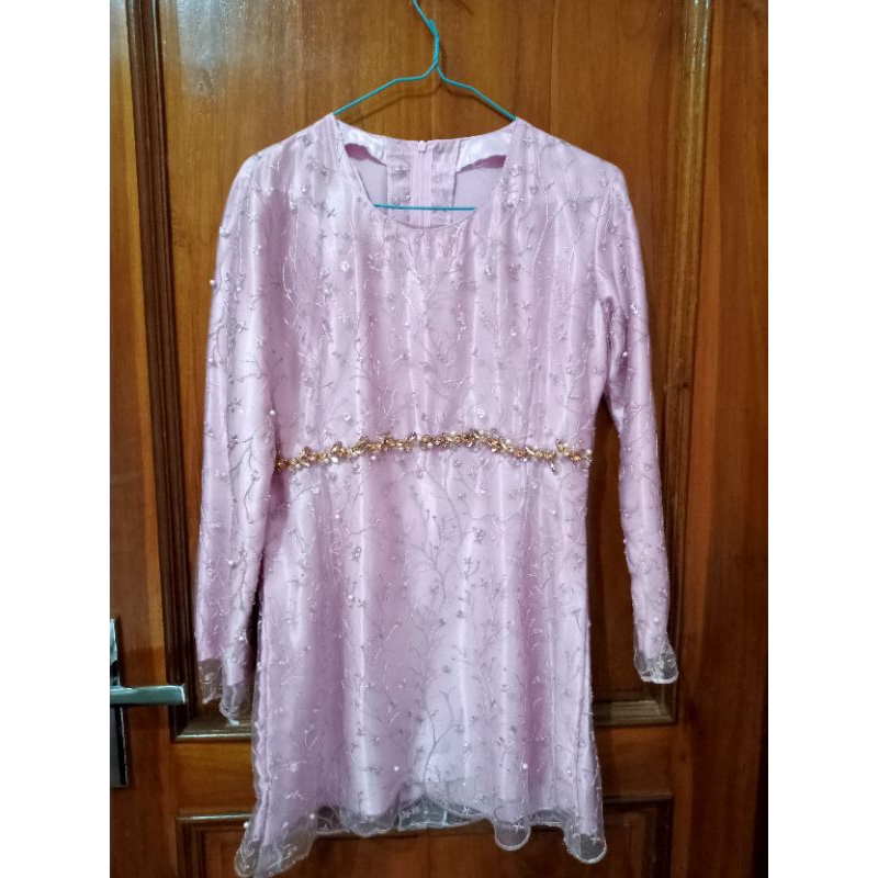 Preloved kebaya wisuda