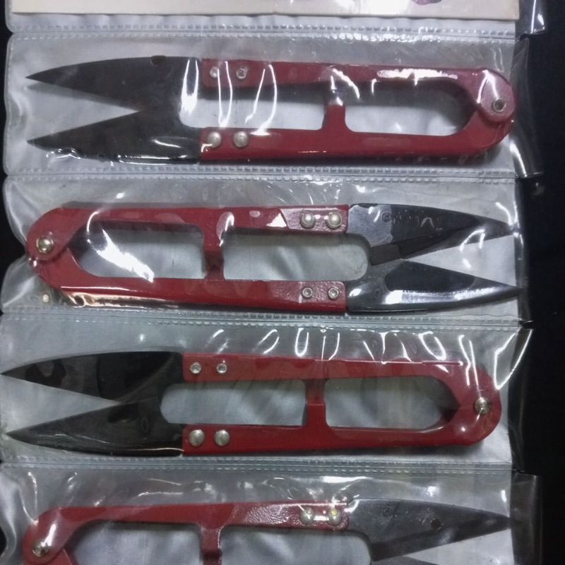 

GUNTING KECIL