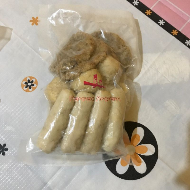 

PEMPEK PAKET SEDANG ISI 17pcs ASLI PALEMBANG IKAN KAKAP SUPER
