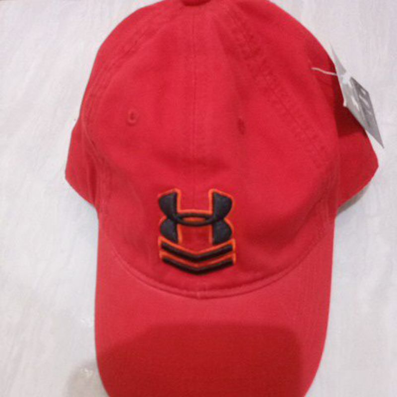 Topi under armour kw