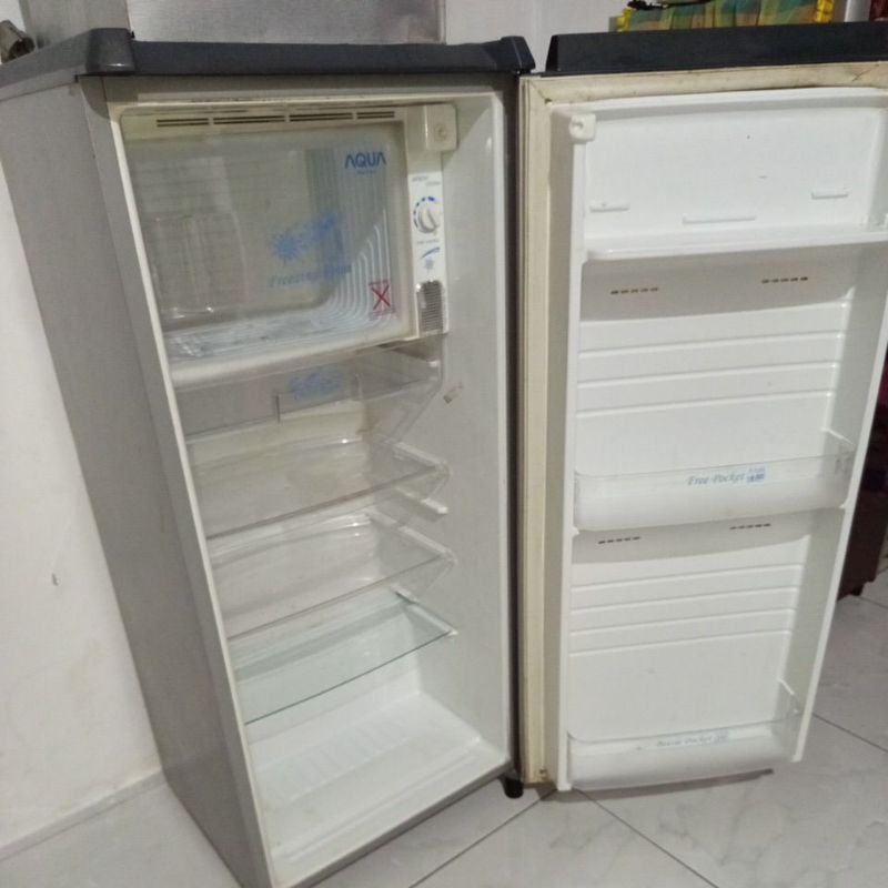 KULKAS AQUA SEKEN 1 PINTU