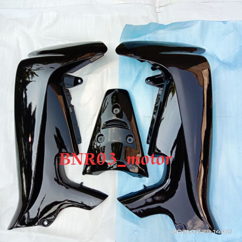 Sayap Plus Dasi Depan Smash 110 Old/Smash Lama Hitam