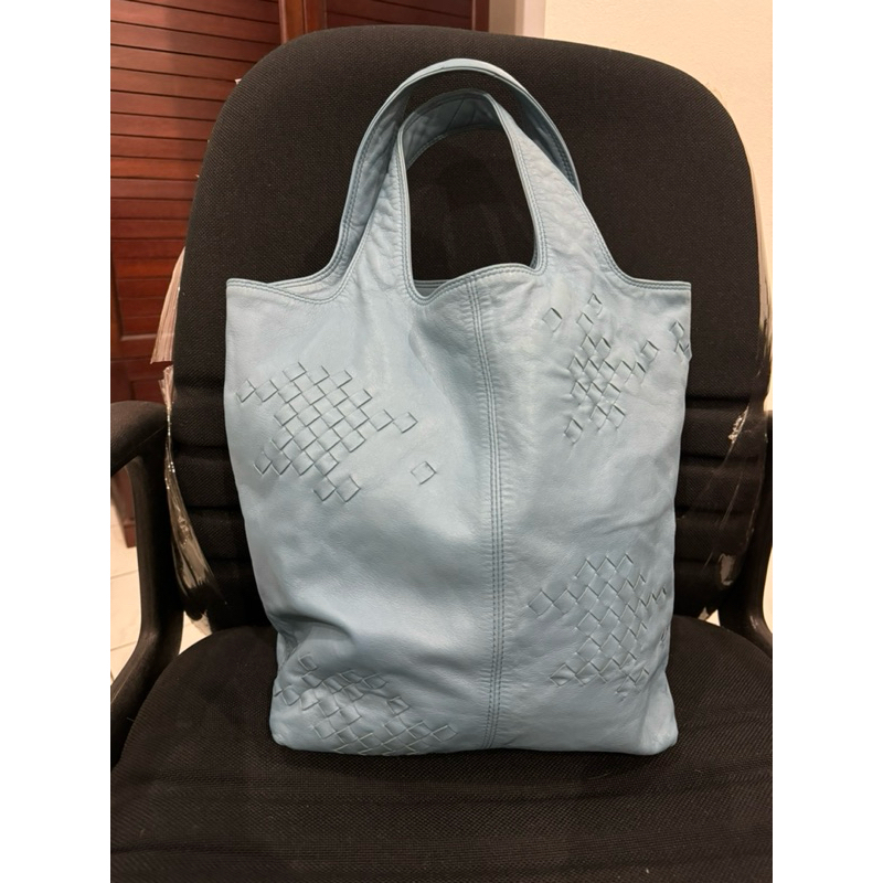 bottega Veneta bucket bag auth