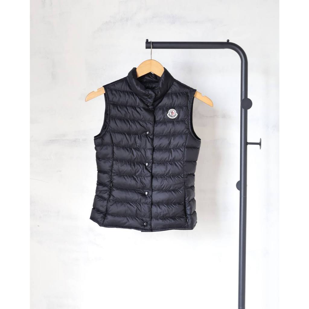 Moncler kids vest in black