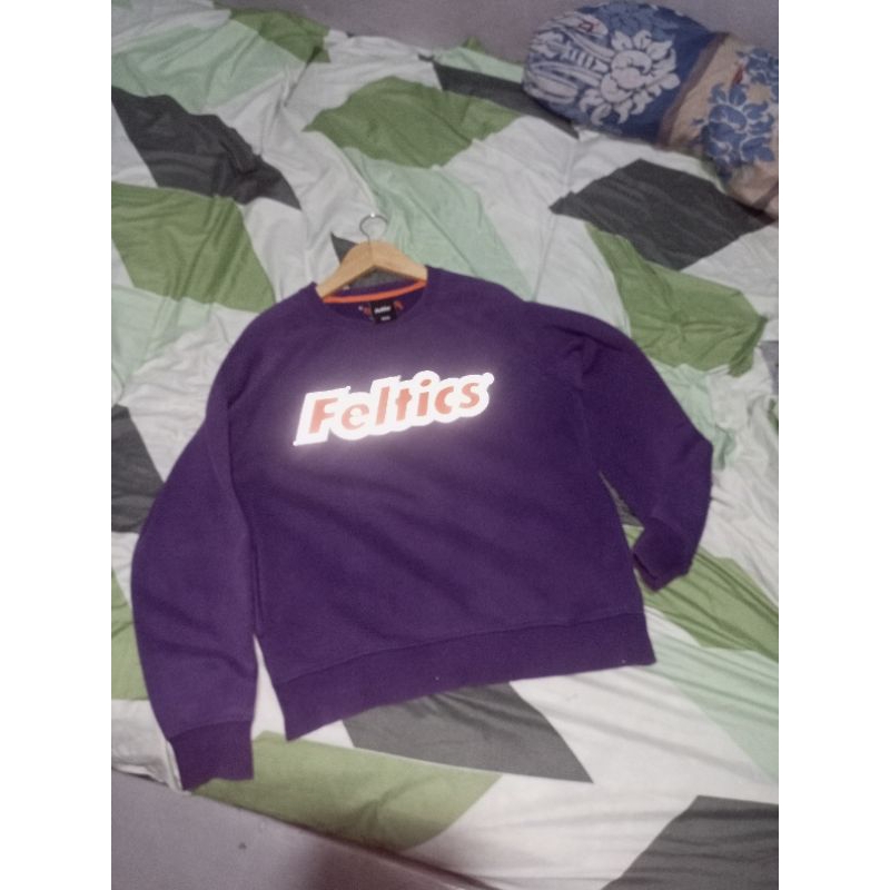 feltics reflektif