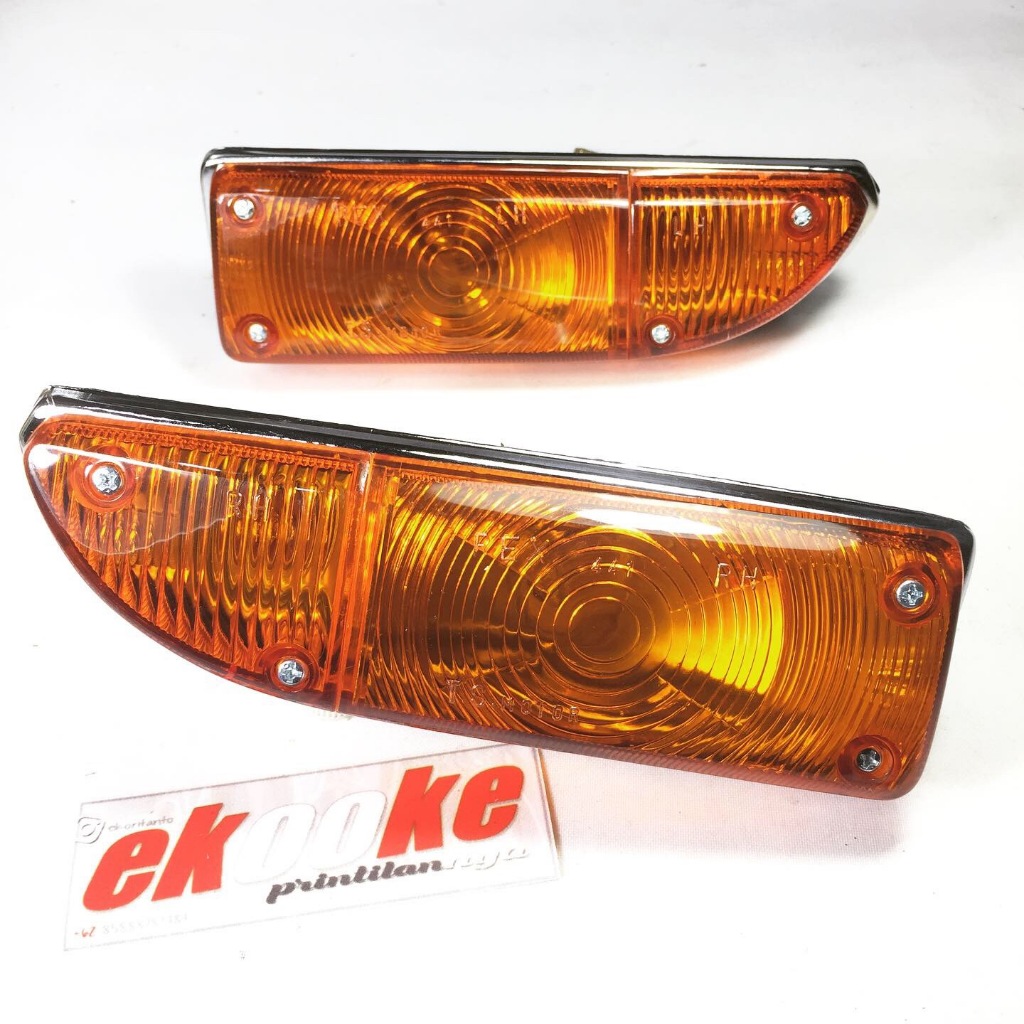 LAMPU SEN BEMPER TOYOTA COROLLA KE20 KE25 KE26 TE20 1970 1971 1972 1973 1974