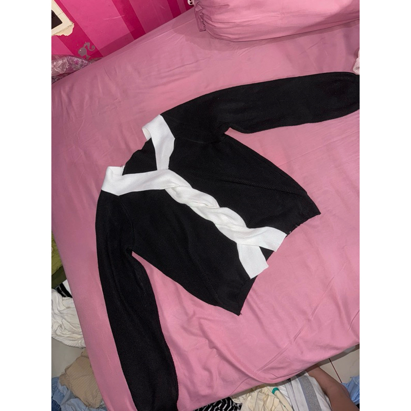 Black n White Long Sleeve (pl)