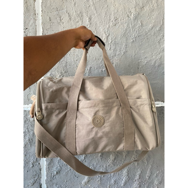 TAS TRAVEL MINGGAT KIPLING ABU MUAT BANYAK